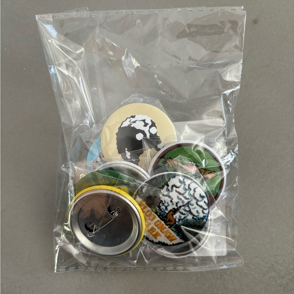 CAMP FLOG GNAW 2024 VIP PACKAGE EVERYTHING STILL SEALED!! - Picture 4 of 6